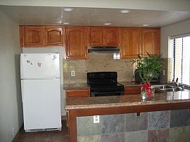 Big 2 Bedroom Condo with Renovated Kitchen Near Bart Station in Fremont, CA (Photo 1 of 4)