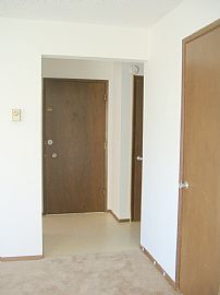 Spacious 1 Bedroom Apartment with View in West Seattle - $690 in Seattle, WA (Photo 7 of 9)