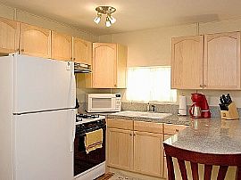 Nice 2 Bedroom Beauty in Phoenix with Special offers! in Phoenix, AZ (Photo 5 of 10)