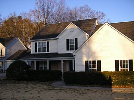Quiet 4 Br, 2.5 Ba House with Beautiful Interior in Loganville, GA