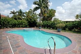 Upscale Naples Property - Walk to Beach and Shopping in Naples, FL