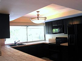 Upscale Naples Property - Walk to Beach and Shopping in Naples, FL (Photo 9 of 10)