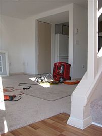 Renovated 2 Bedroom Apartment Available 01/15 - Fully Applianced in Warren, MA (Photo 2 of 12)