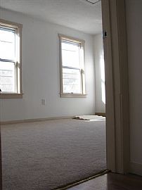 Renovated 2 Bedroom Apartment Available 01/15 - Fully Applianced in Warren, MA (Photo 7 of 12)