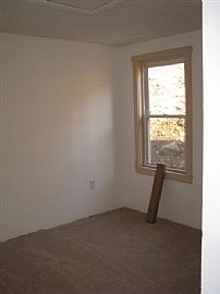 Renovated 2 Bedroom Apartment Available 01/15 - Fully Applianced in Warren, MA (Photo 8 of 12)