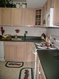 Clean 2 Bedroom Condo Ready to Rent - Close to Metro in Silver Spring, MD (Photo 2 of 6)