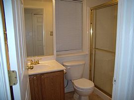 Clean 2 Bedroom Condo Ready to Rent - Close to Metro in Silver Spring, MD (Photo 4 of 6)