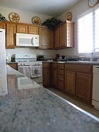 1700 Sq. Ft., 3 Bedroom House Facing Silverstone Golf Cource in Las Vegas, NV (Photo 5 of 6)
