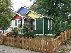 Furnished 3 Bedroom House - Pets and Kids Welcome  in Portland, OR