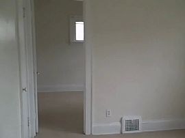 Excellent 3 Bedroom House with Possible Garage Space in Cleveland, OH (Photo 3 of 6)