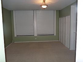 Spacious Printer's Row 1 BR, 1 BA + Den Condo with Elfa Closets in Chicago, IL (Photo 2 of 8)