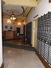 Spacious Printer's Row 1 BR, 1 BA + Den Condo with Elfa Closets in Chicago, IL (Photo 6 of 8)