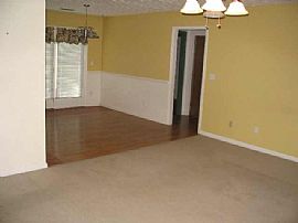 Bright, open,  ranch home in great area! in Lawrenceville, GA (Photo 6 of 6)