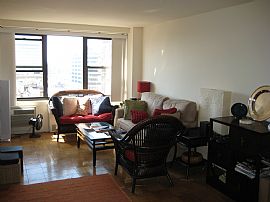 1 Bedroom Condo in High Rise Building with Doorman  in Jersey City, NJ (Photo 3 of 6)