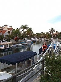 Spacious 2 Bedroom Lower Unit in Spanish Duplex on Naples Island in Naples, CA (Photo 4 of 5)