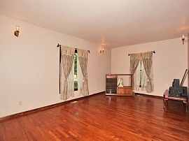 Newly Renovated 4 Bedroom House - Near WSU in Wichita, KS (Photo 2 of 3)