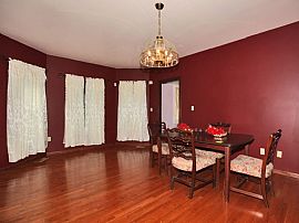 Newly Renovated 4 Bedroom House - Near WSU in Wichita, KS (Photo 3 of 3)