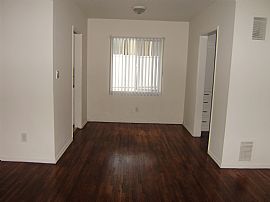Huge 1 Bedroom Apartment with Attractive Tiling in Los Angeles, CA