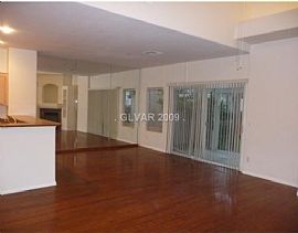 Remodeled 3 Bedroom Townhome in Gated Community in Las Vegas, NV (Photo 11 of 12)