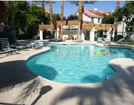 Remodeled 3 Bedroom Townhome in Gated Community in Las Vegas, NV (Photo 8 of 12)