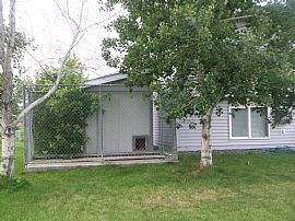 Excellent 4 BR, 1.5 BA Home - Shed with Dog Kennel Attached   in Monticello, MN (Photo 4 of 8)