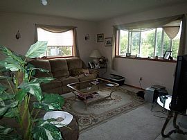 Excellent 4 BR, 1.5 BA Home - Shed with Dog Kennel Attached   in Monticello, MN (Photo 8 of 8)