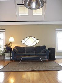 The Sweetest 1 Bedroom Apartment in Town in Capitol Hill, WA (Photo 2 of 3)