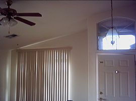 Nice 3 BR, 2 BA House - Half Mile From 2 Freeways in Phoenix, AZ (Photo 12 of 12)