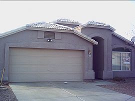 Nice 3 BR, 2 BA House - Half Mile From 2 Freeways in Phoenix, AZ