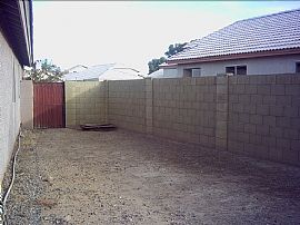 Nice 3 BR, 2 BA House - Half Mile From 2 Freeways in Phoenix, AZ (Photo 9 of 12)