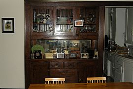 Lovely 3 Bedroom Longfellow House with Hardwood Floors in Minneapolis, MN (Photo 2 of 5)