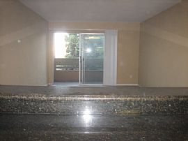Nicely Upgraded 1 Bedroom Apartment - Available Now in San Diego, CA (Photo 8 of 9)