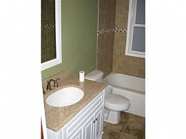 Newly Renovated 1 Bedroom House with Large Yard in Saint Louis Park, MN (Photo 5 of 6)