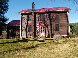 Charming 1800's Magical Country Farmhouse on 25 Acres in West Pittston, PA (Photo 4 of 12)