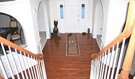 Luxury 4 Br, 3.5 Ba Estate House with a Solarium!!  in Chantilly, VA (Photo 3 of 4)