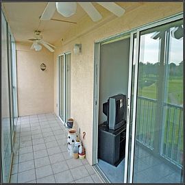 Spacious 2 Bedroom Condo with Golf Course View! in Seminole, FL (Photo 6 of 7)