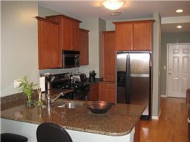Perfect Location in River West W/ Amenities! in Chicago, IL (Photo 2 of 12)