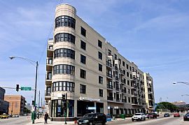 Perfect Location in River West W/ Amenities! in Chicago, IL (Photo 9 of 12)