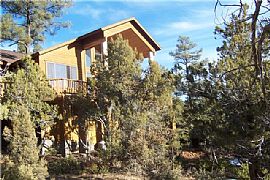 Beautiful 3 BR, 2.5 BA Custom Home in Gated Pine Oaks in Show Low, AZ (Photo 6 of 10)