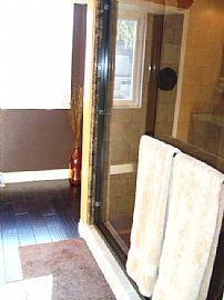 Immaculate 2 BR, 2.5 BA Townhouse an Entertainer's Delight in Westlake Village, CA (Photo 10 of 12)