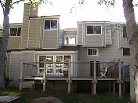 Immaculate 2 BR, 2.5 BA Townhouse an Entertainer's Delight in Westlake Village, CA (Photo 4 of 12)