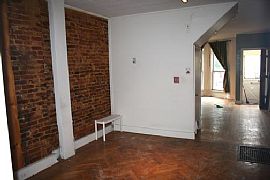 Charming 3 Bedroom Row Home with Some Unique Interior Features in Baltimore, MD (Photo 2 of 11)