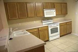 Spacious, New 4 BR, 3 BA House Built in 2006 - $1175 in Leander, TX (Photo 2 of 6)