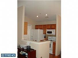 Quaint 2 Bedroom Upstairs Condo with Balcony Near Rowan in Mantua, NJ