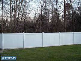 Quaint 2 Bedroom Upstairs Condo with Balcony Near Rowan in Mantua, NJ (Photo 4 of 4)