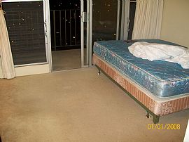 Large, Private Room in 2 BR, 1 BA, 1 CAR Apartment - $700 in Honolulu, HI