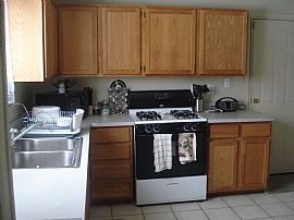 Quiet 3 BR, 1 BA Home in  West Joliet in Joliet, IL (Photo 3 of 8)