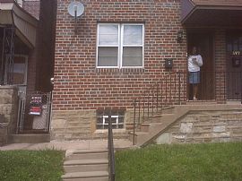 Attractive 1 Bedroom Apartment with Large Rear Yard in Philadelphia, PA