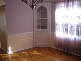 Beautifully Renovated 2 BR, 1 BA Apartment in Duplex in University Heights, OH (Photo 3 of 8)