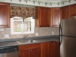 Beautifully Renovated 2 BR, 1 BA Apartment in Duplex in University Heights, OH (Photo 6 of 8)